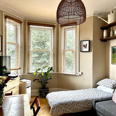 דירות Artistic Pied-A-Terre, Steps From The Tube, Moments From London'S Heart מראה חיצוני תמונה