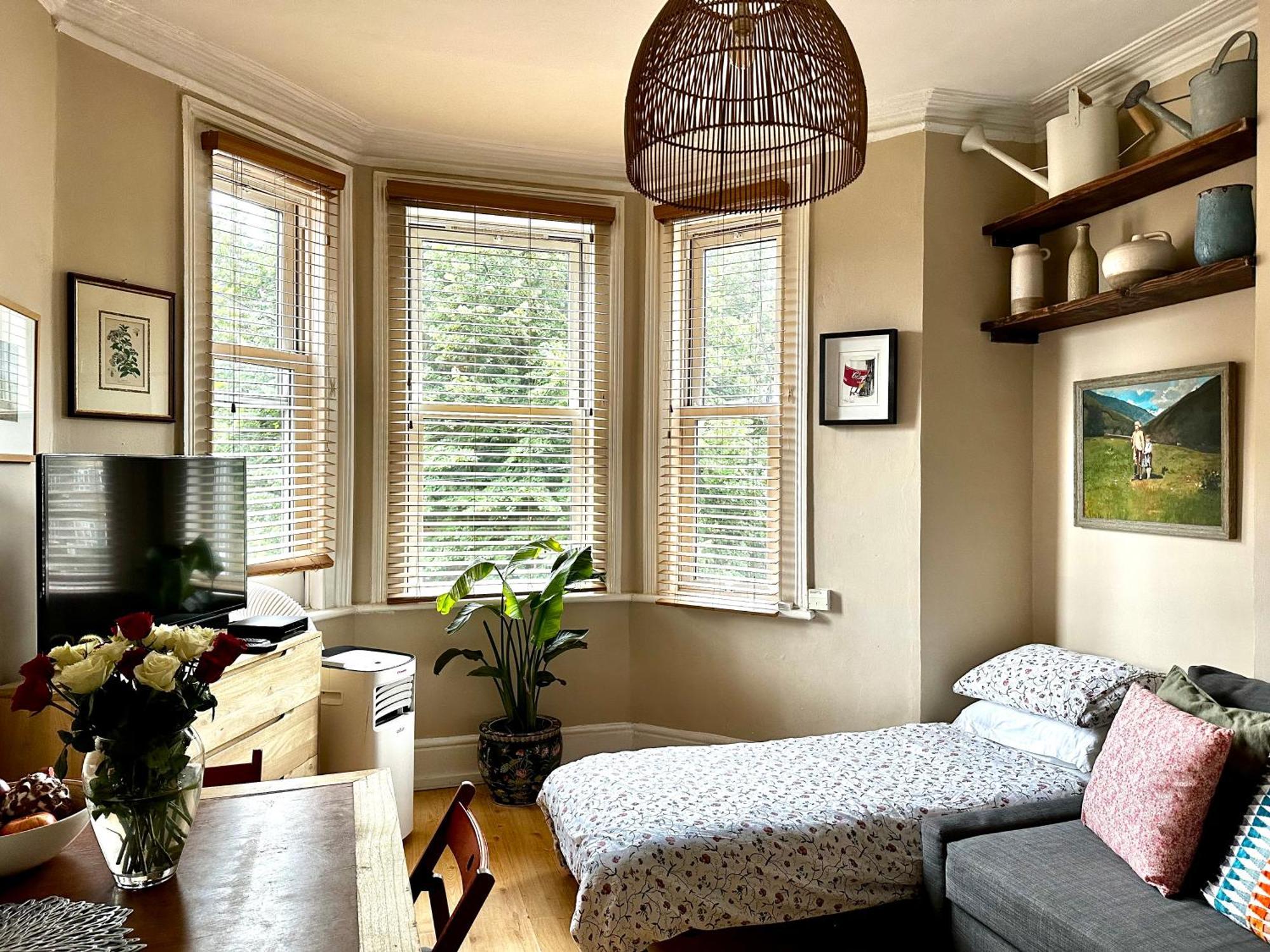 דירות Artistic Pied-A-Terre, Steps From The Tube, Moments From London'S Heart מראה חיצוני תמונה